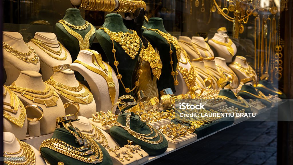 Gold Jewellery — 18K / 22K / 24K