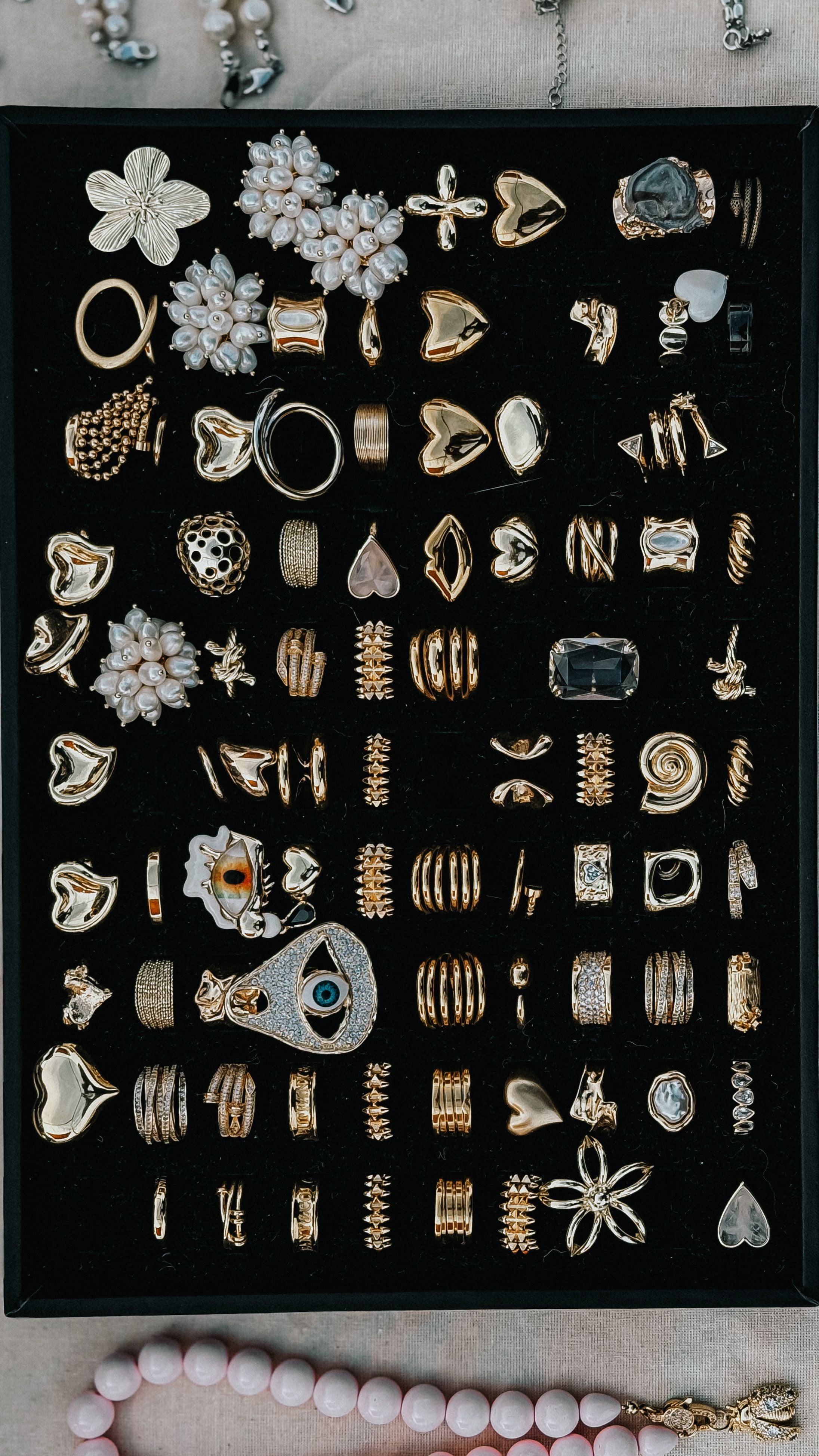 Gold Jewellery — 18K / 22K / 24K